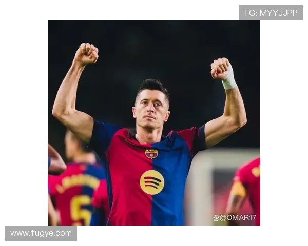 莱万多夫斯基头球与脚下技术解析：得分手段是否全面