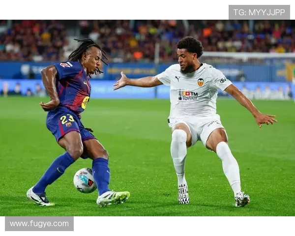 瓦伦西亚重建进程持续缓慢,球队稳定性及竞争格局面临挑战 瓦伦西亚重建进程持续缓慢,球队稳定性及竞争格局面临挑战