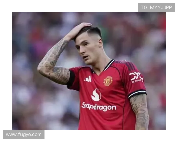 曼联重返欧冠难度加大,竞争格局调整下形势愈发严峻 曼联重返欧冠难度加大,竞争格局调整下形势愈发严峻