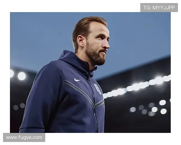 哈里·凯恩与莱万巅峰期对比:全能中锋与终结机器的核心差异解析